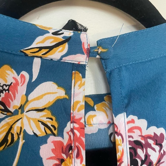 Influence floral short sleeve shift dress - Picture 4 of 4